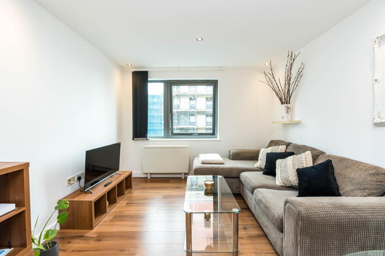Fast Internet One Bedroom Apartment In Greater London, Id Required Exteriér fotografie
