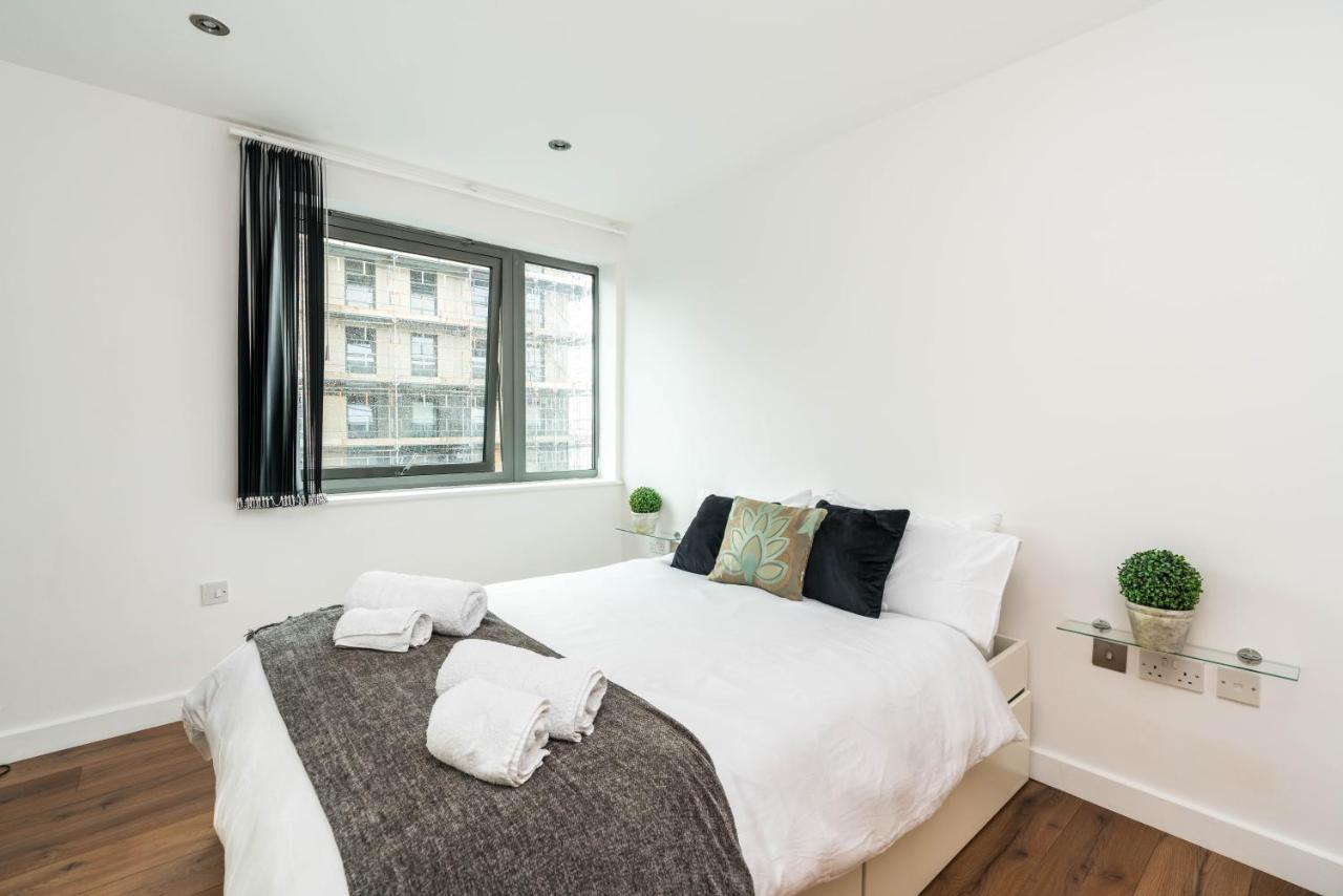 Lovely One Bedroom Apartment In Greater London, Id Required Exteriér fotografie