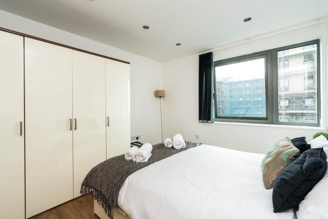 Fast Internet One Bedroom Apartment In Greater London, Id Required Exteriér fotografie