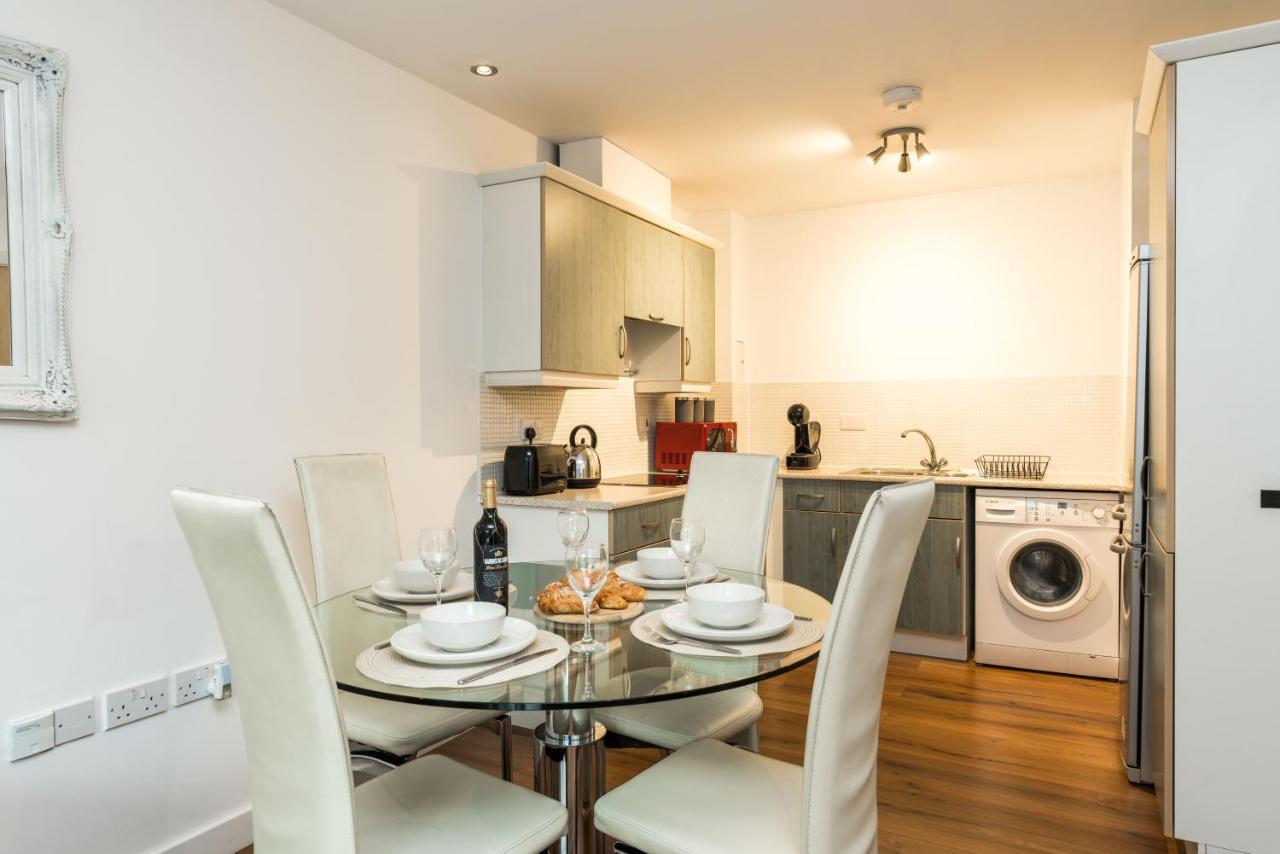 Fast Internet One Bedroom Apartment In Greater London, Id Required Exteriér fotografie